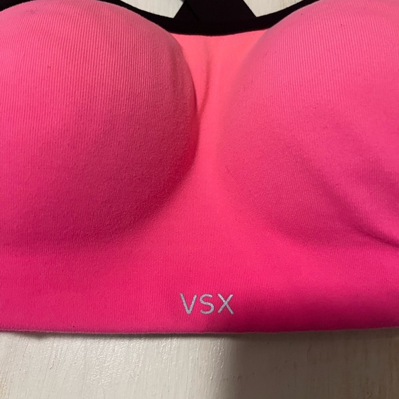 Victoria's Secret VSX Sport 34B Lightly Lined Medium Impact Sports Bra Crossback - Picture 2 of 5